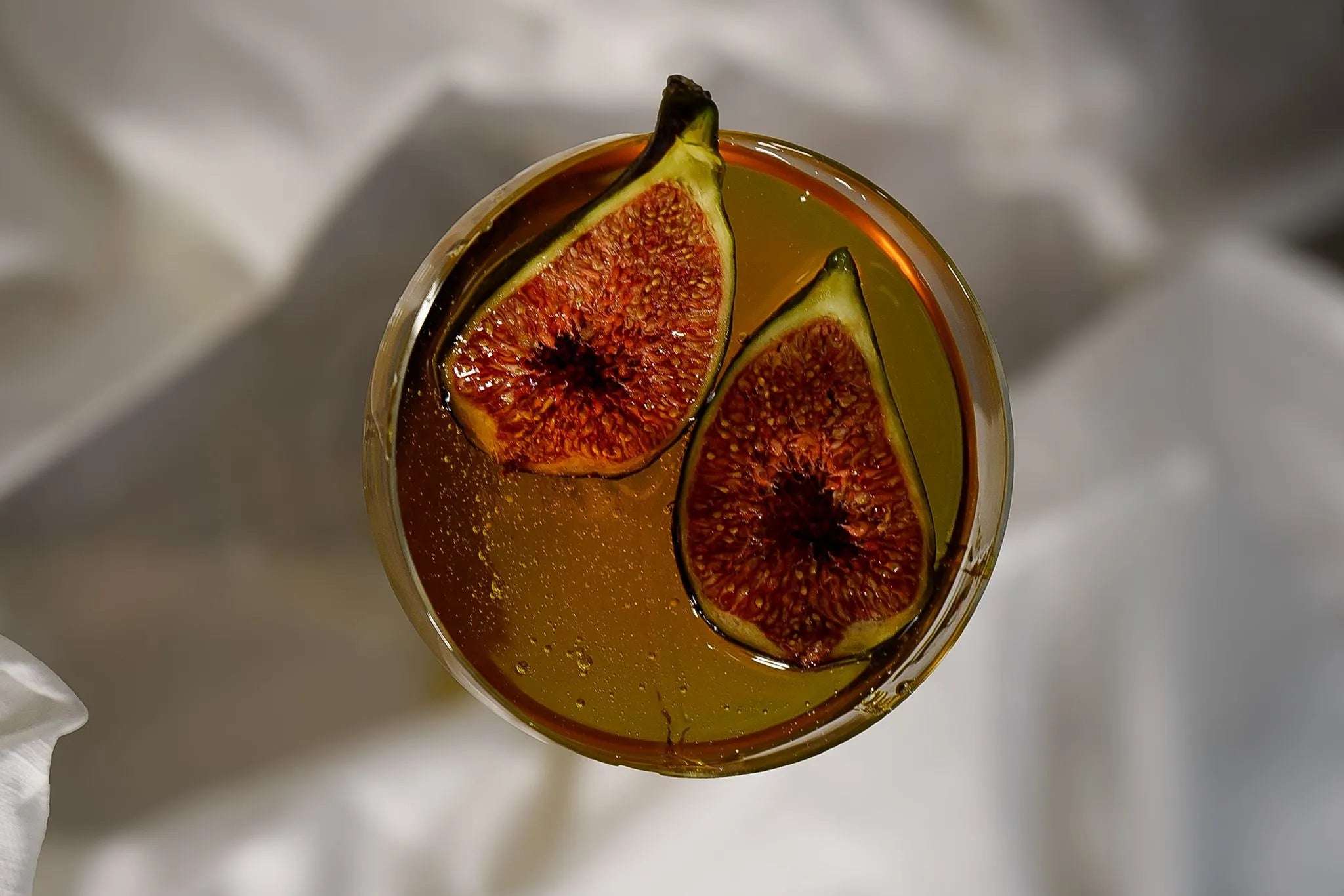 Huile pour le corps peau sèche : comment nourrir et apaiser durablement la peau